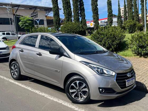 HYUNDAI HB20 1.0 COMFORT 12V FLEX 4P MANUAL